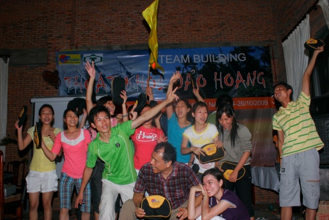 Teambuilding Thoát khỏi đảo hoang